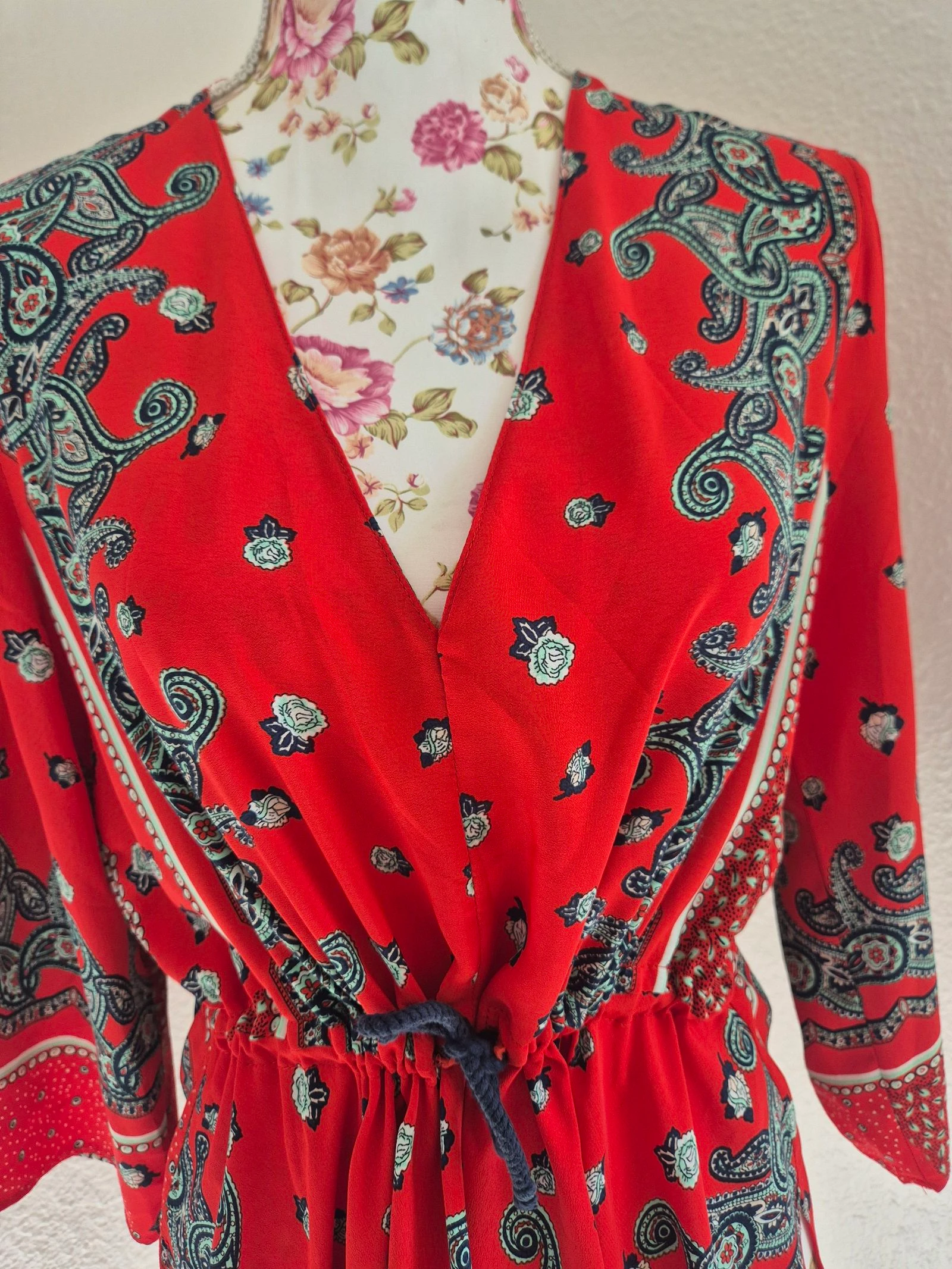 Blusa Kimono Zara Vermelha com Estampa de Cashmere Boho Fluida Tamanho M 38 – photo 3